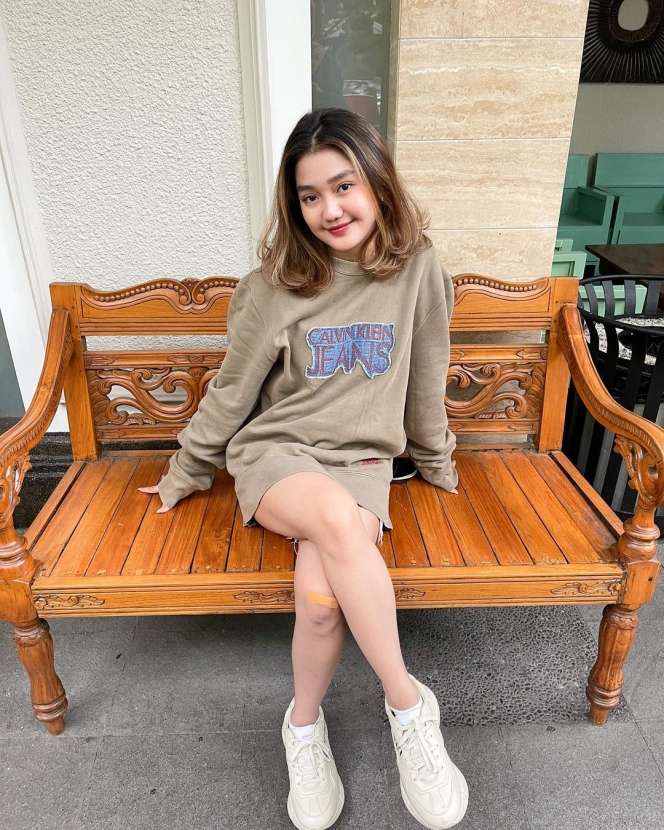 Viral Penampakan Rumah Mewah Chandrika Chika di Tiktok, Netizen Pertanyakan Asal Kekayaannya! Inilah 6 `Pabrik Duit`nya