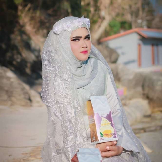 10 Potret Intan Lembata, Cewek yang Viral Nyanyi 'Begitu Sulit Lupakan Rehan'