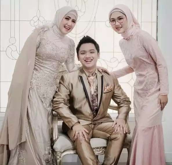 10 Potret Sherin Anak Pedangdut Ine Sinthya yang Jadi Sorotan, Cantik & Kalem Bak Princess!