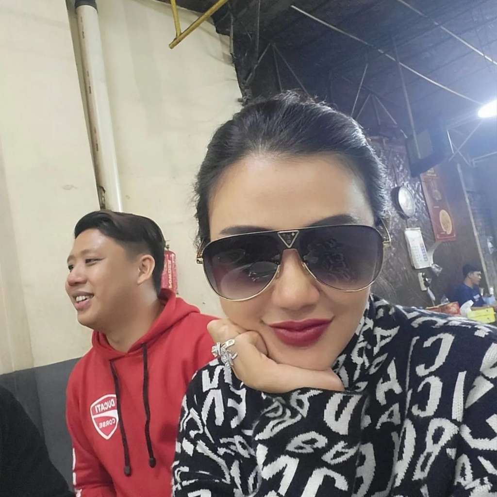 Potret Rey Utami yang Kini Lepas Hijab, Tulis Kata Perpisahan
