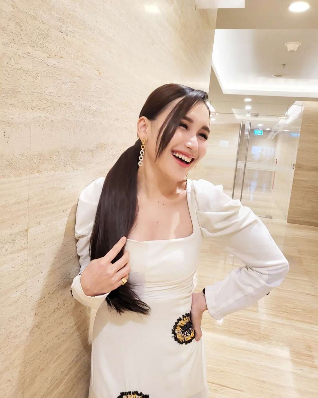Ini Sumber Pabrik Duit Ayu Ting Ting Selain Jadi Pedangdut