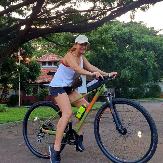 Potret Terbaru Kiki Fatmala yang Tengah Jalani Pengobatan Penyakit Kanker