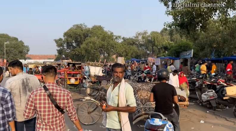 10 Potret Uniknya Pasar `Maling` di India, Banyak Barang dari Indonesia, Amankan Tasmu!