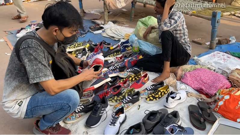 10 Potret Uniknya Pasar `Maling` di India, Banyak Barang dari Indonesia, Amankan Tasmu!