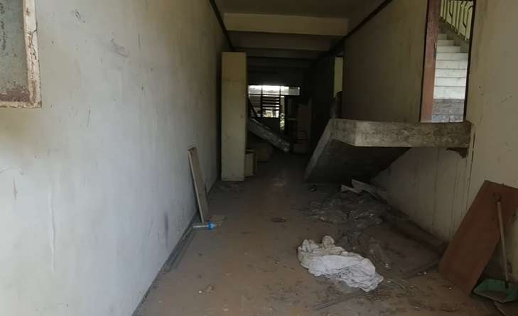 Potret Rumah Miliarder Terbengkalai di Surabaya, Ada Mutiara dan Kulkas Puluhan Juta Ditinggalkan
