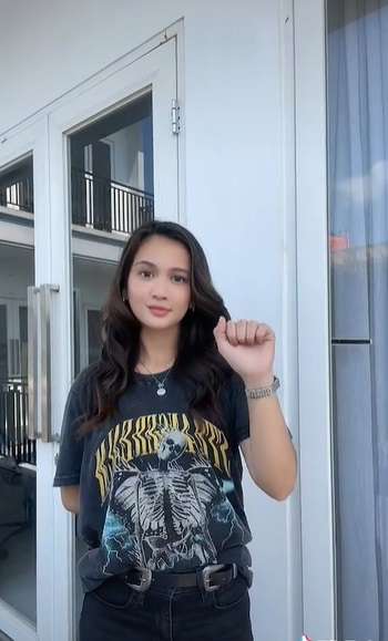 Masih Ingat Dea Imut? Dulu Artis Cilik Berbakat, Kini Penampilan Barunya Disebut Mirip Luna Maya Versi Muda!