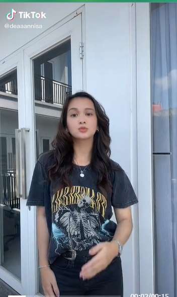 Masih Ingat Dea Imut? Dulu Artis Cilik Berbakat, Kini Penampilan Barunya Disebut Mirip Luna Maya Versi Muda!