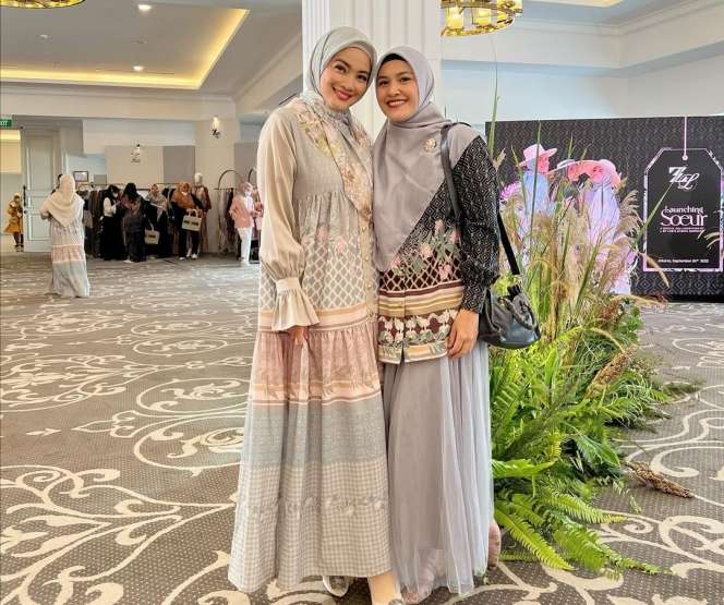 Potret Titi Kamal Tampil Berhijab, Didoakan Istiqomah