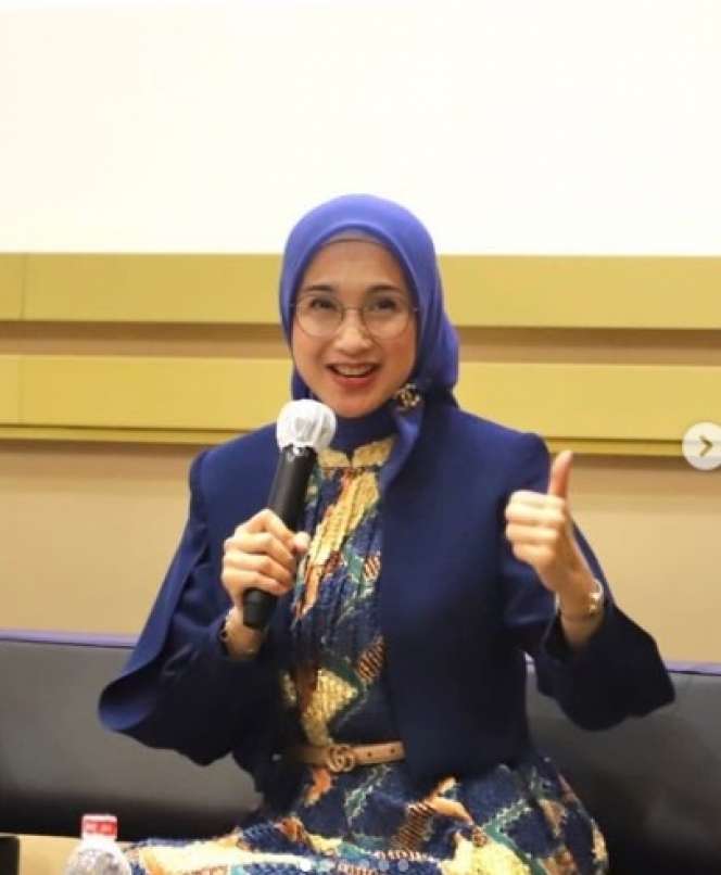 Potret Seleb Dengan Pernikahan Tersingkat, Ada yang Cuma 20 Hari!