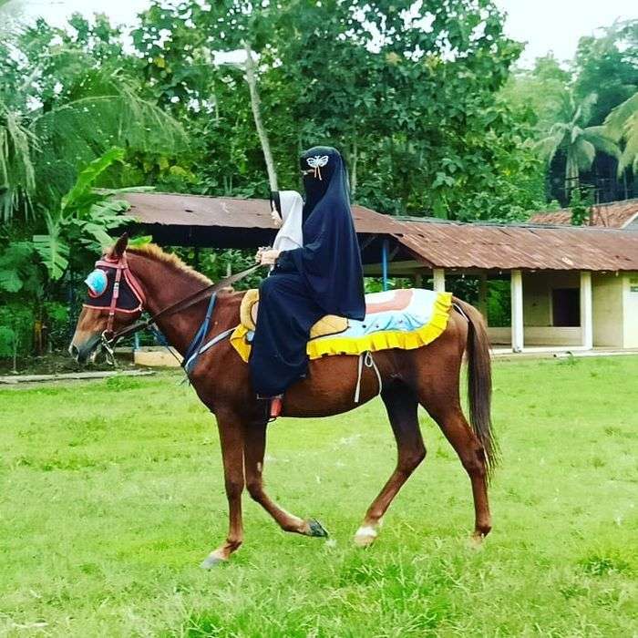 Masih Ingat Nengmas, Artis yang Viral Antarkan Suaminya Nikah Lagi? Sempat Tulis Pedihnya Dipoligami, Begini Nasibnya Sekarang