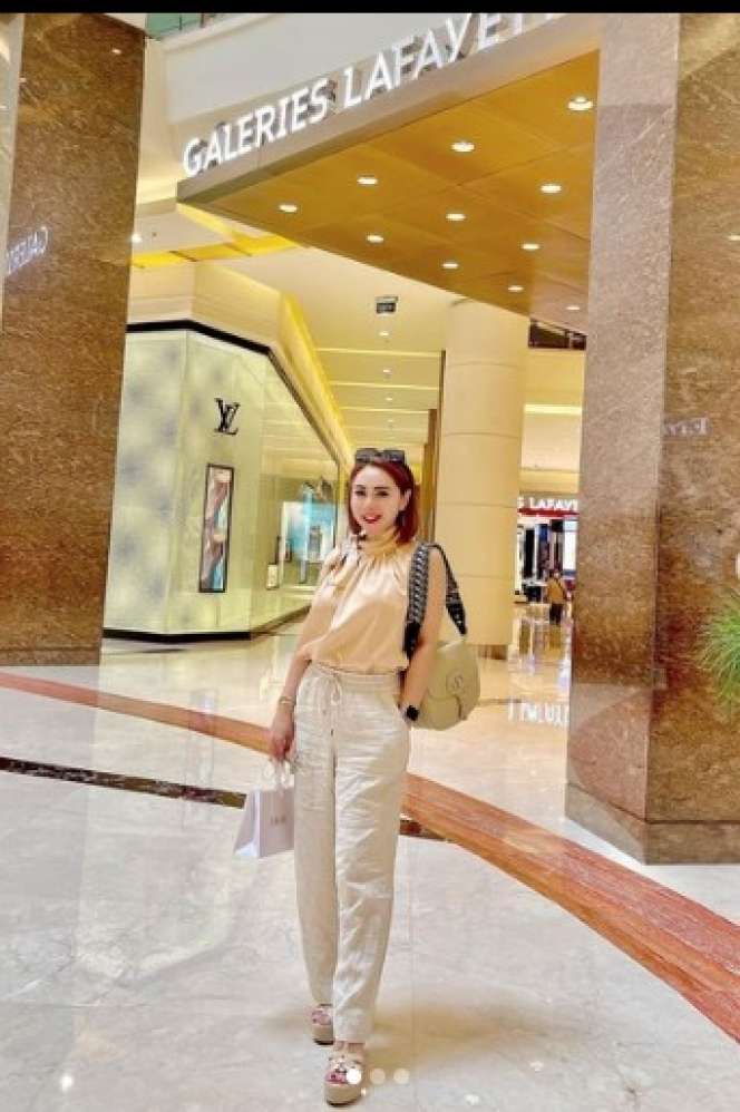 Artis Cantik Ini Diceraikan Karena Sibuk Kerja, Kini Hidupnya Bahagia Usai Dinikahi Pengusaha Sukses!