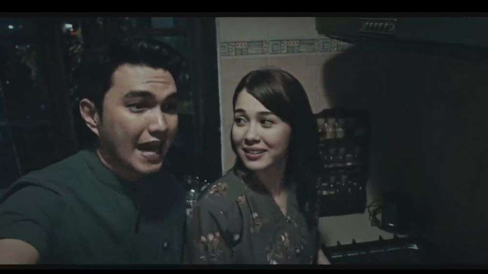 Potret Emma Maembong, Istri Aldi Taher dalam Film Bisikan Jenazah