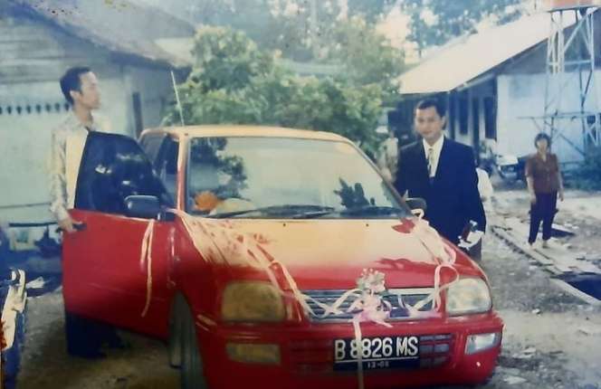 Sederet Seleb Ini Masih Simpan Kendaraan Pertama Miliknya, Ternyata Punya Banyak Kenangan!