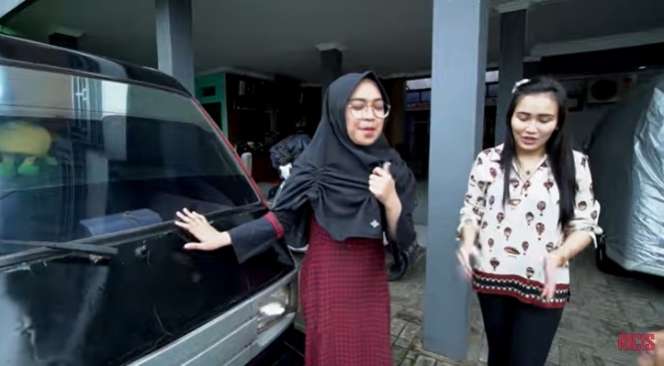 Sederet Seleb Ini Masih Simpan Kendaraan Pertama Miliknya, Ternyata Punya Banyak Kenangan!
