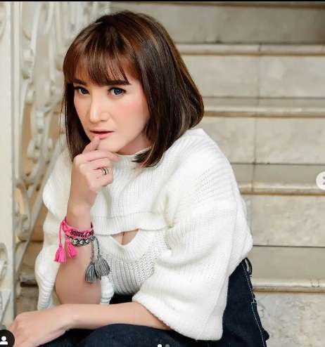 Artis Cantik Ini Dulu Diselingkuhi Eks Kiper Timnas Indonesia, Kini Masih Betah Sendiri Namun Sukses Berbisnis!