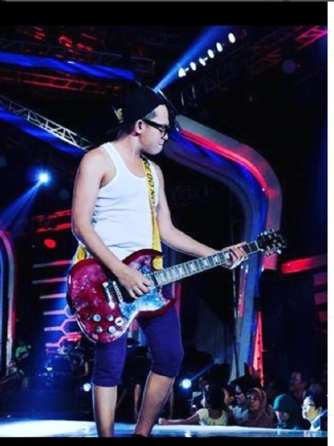 Artis Ini Dulu Nekat Kawin Lari, Kini Baru Punya Foto Nikah, Ternyata Kisahnya Bikin Haru!