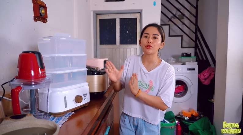10 Potret Farida Nurhan Gerebek Rumah Aldi Taher, Ternyata dalamnya...