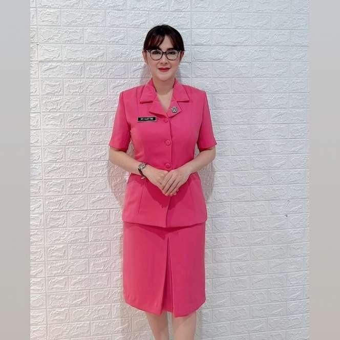 Pesona Uut Permatasari dalam Balutan Seragam Bhayangkari, Tampil Menawan Meski Baru Melahirkan