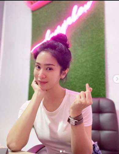 Artis Cantik Ini Dinikahi Duda Beda 18 Tahun, Kini Hidupnya Berubah Drastis