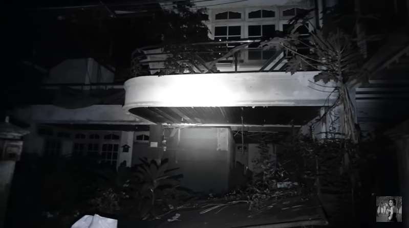 10 Potret Rumah Mewah Artis Lawas Louis Niijuluw yang Terbengkalai 30 Tahun, Ada Ruangan yang Terbakar!