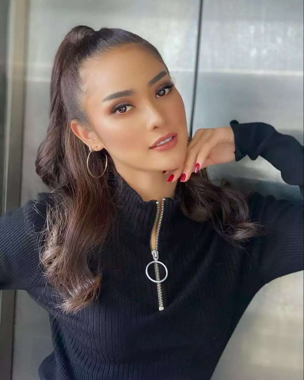 10 Potret Cantik Devina Kirana yang Digosipkan Selingkuhan Rizky Billar