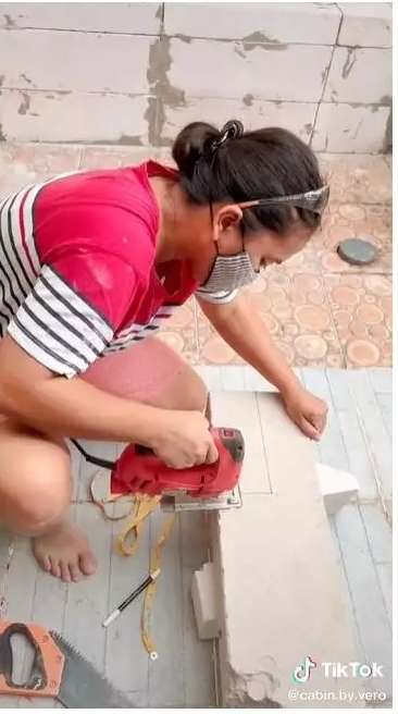 9 Potret Renovasi Teras Rumah Modal Rp 2 Juta Jadi Instagramable, Kini Tampilannya Bak Santorini!