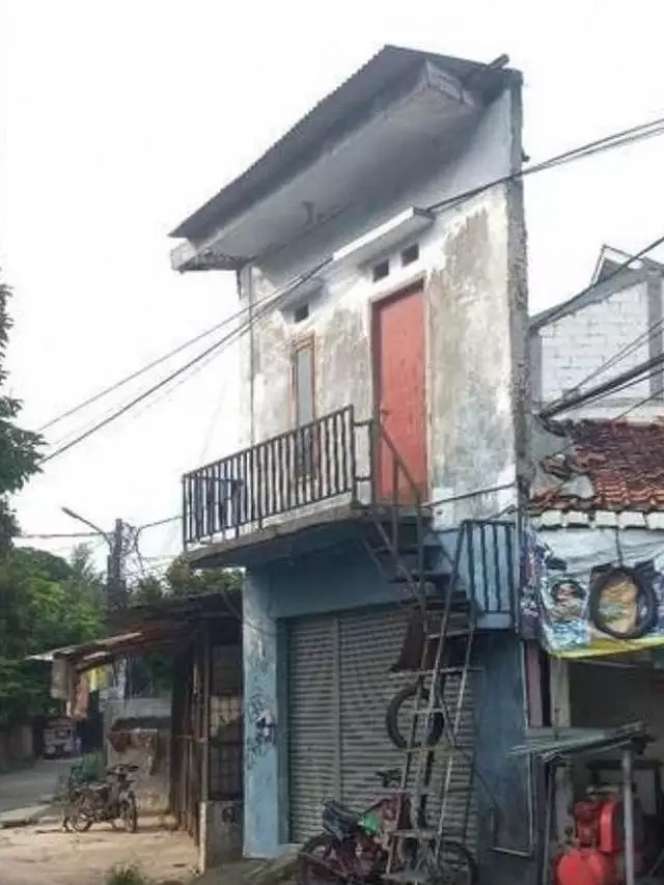 17 Potret Rumah-Rumah Super Ramping yang Viral, Selebar Penggaris, Bentuknya Ngeri-Ngeri Sedap!