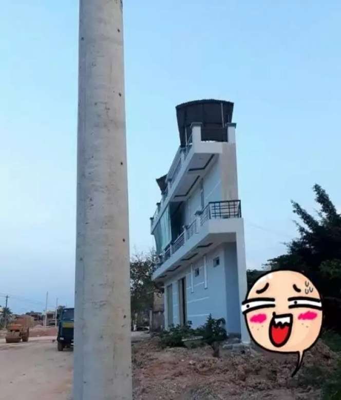 17 Potret Rumah-Rumah Super Ramping yang Viral, Selebar Penggaris, Bentuknya Ngeri-Ngeri Sedap!