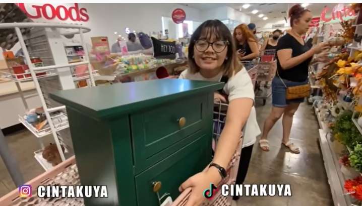 Potret Cinta Kuya Belanja Perabotan Rumah di AS, Harganya Capai Ratusan Dolar!