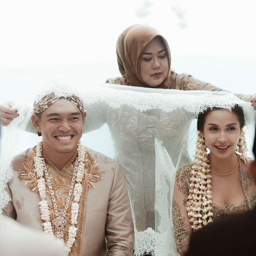 Ingat Estelle Linden Musuh Prilly Latuconsina di `My Lecturer My Husband`? Kini Dipinang Bos Kripto Singapura