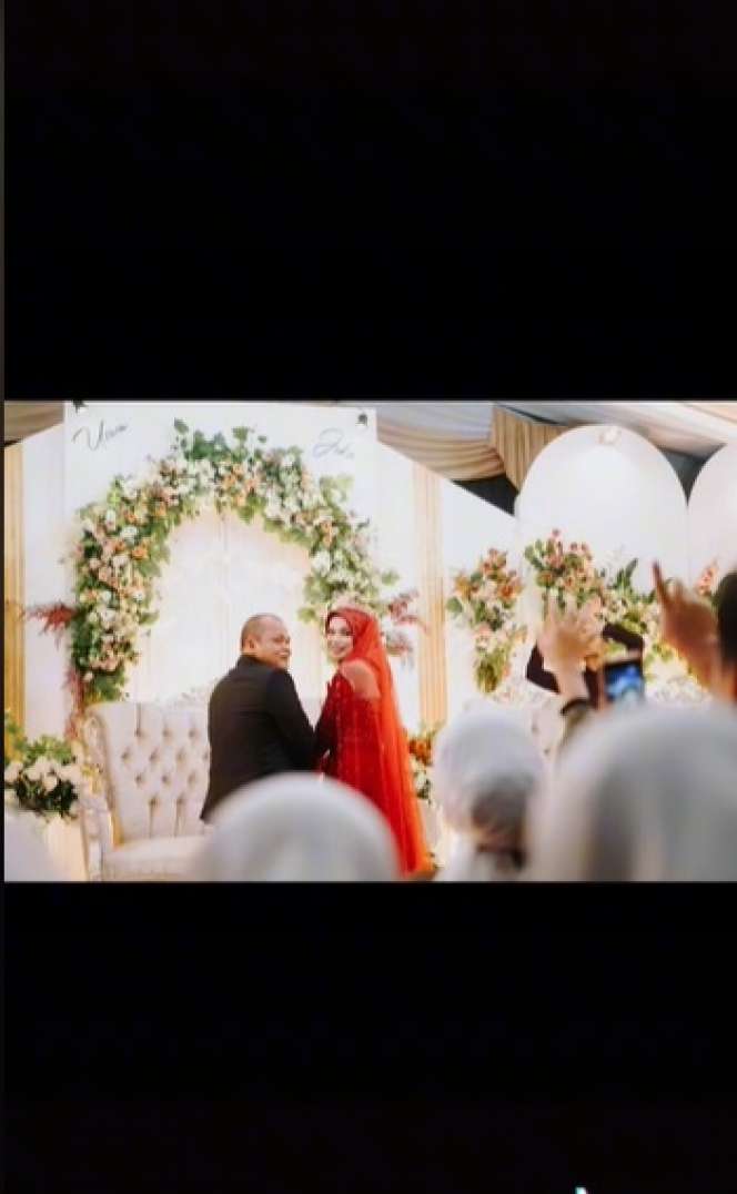 Potret Pasangan Beda Usia Viral karena Dikira Bapak dan Anak, Ternyata…