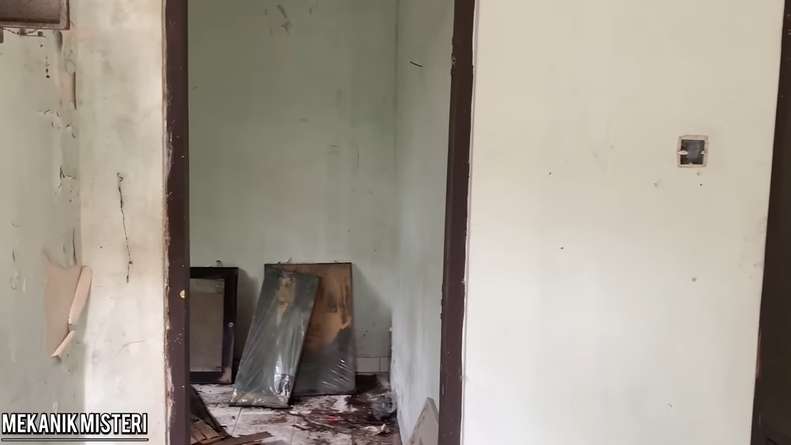 8 Tahun Meninggal Dunia, Ini 10 Potret Kondisi Rumah Sederhana Pelawak Jojon yang Terbengkalai