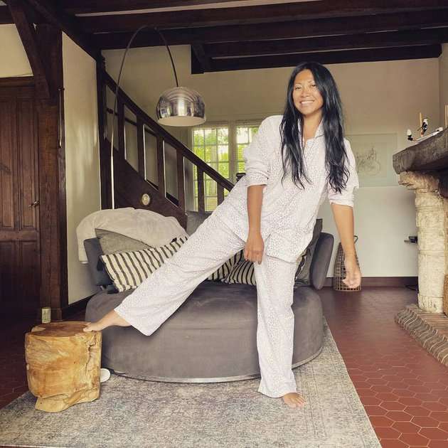 10 Potret Rumah Anggun C Sasmi di Perancis, Ada di Tengah Hutan, Persis Istana Negeri Dongeng!
