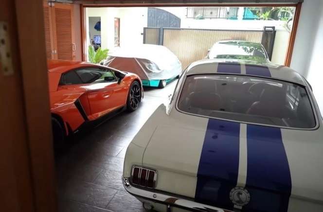 Potret Rumah Lesti dan Rizky Billar, Berjejer Mobil Mewah di Garasi