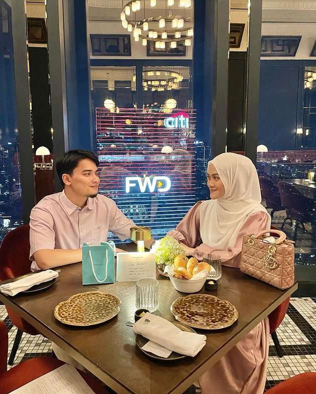 Makin Lengket, Potret Alvin Faiz dan Henny Rahman di Masa Kehamilan Anak Kedua