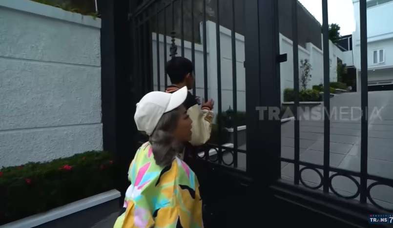 Potret Rumah Mewah Bos Kosmetik, Rizky Ananda Musa, Ada 'Alun-alun' di Dalamnya, Bayar Listrik per Bulan Rp20 Juta