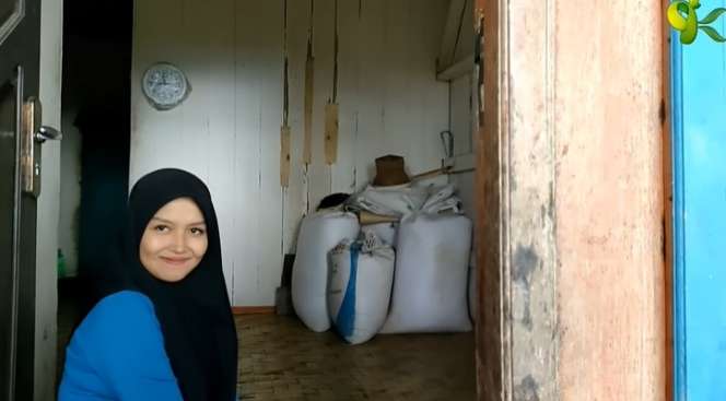 Potret Nene Janda Cantik yang Hidup di Desa, Ternyata Menikah di Usia Muda!