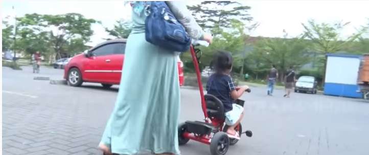 Masih Ingat Bintang Anak Mendiang Lina Jubaedah? Begini Kabarnya Selama Diasuh Sang Ayah!
