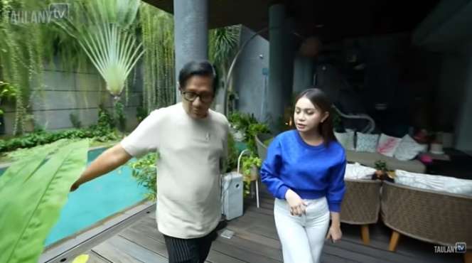 Potret Kamar Tidur Rossa, Super Luas dan Punya Koleksi Tas Seharga Rumah!