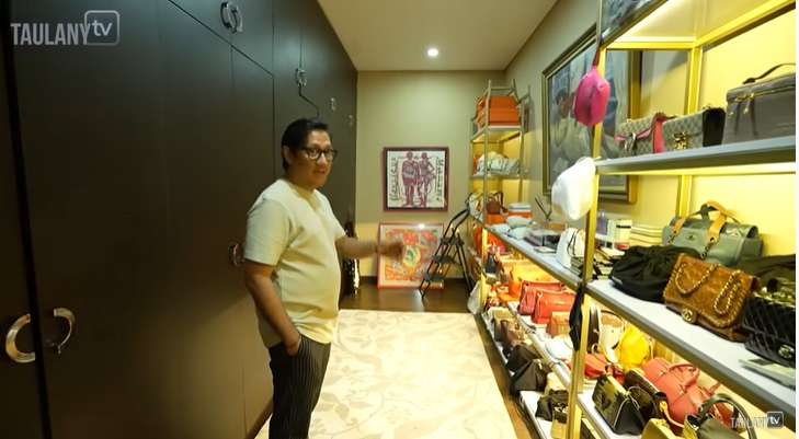 Potret Kamar Tidur Rossa, Super Luas dan Punya Koleksi Tas Seharga Rumah!