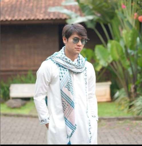 4 Seleb Indonesia yang Dilarang Muncul di TV, Punya Kontroversi yang Tak Bisa Dimaafkan, Terbaru Rizky Billar!