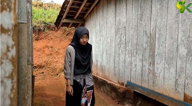 Potret Gadis Sunda yang Cantiknya Bak Bidadari, Penampilan Sederhana Tuai Pujian!