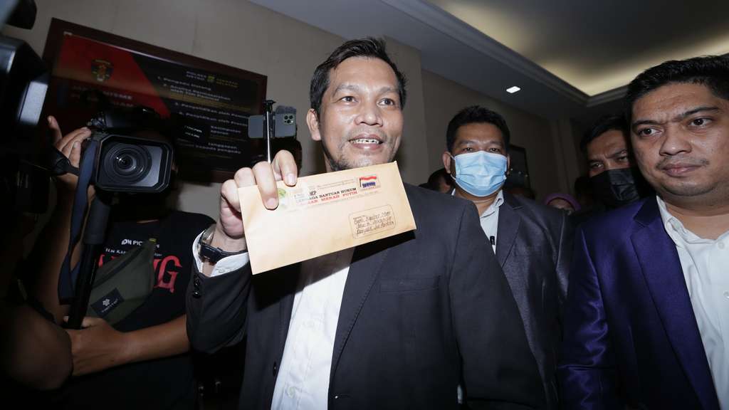 FOTO' Rizky Billar Mangkir dari Panggilan Polisi, Pengacara: Psikisnya Terganggu