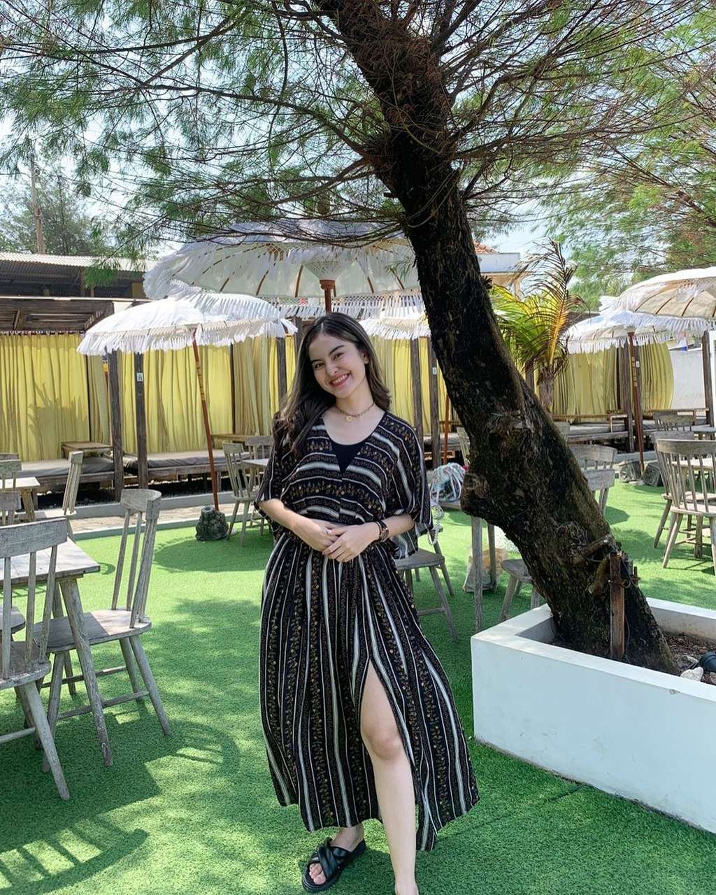 Sosok Sebenarnya Irin, Gadis Cantik Karyawan Baru Pabrik Kecimpring Kang Mus Preman Pensiun
