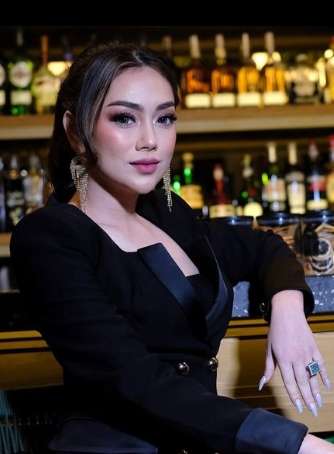 7 Sumber Kekayaan Celine Evangelista yang Tak Banyak Orang Tahu, Bukan Janda Sembarangan!