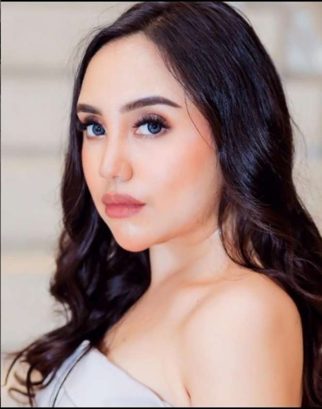 Dulu Nikah Muda dan Hanya Bertahan Tiga Bulan, Kini Hidup Artis Cantik Ini Berubah Drastis!