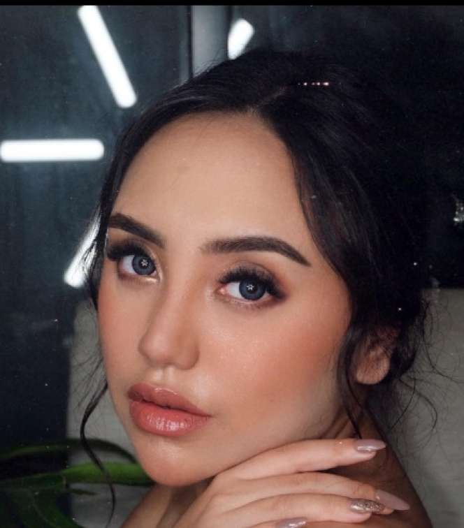 Dulu Nikah Muda dan Hanya Bertahan Tiga Bulan, Kini Hidup Artis Cantik Ini Berubah Drastis!