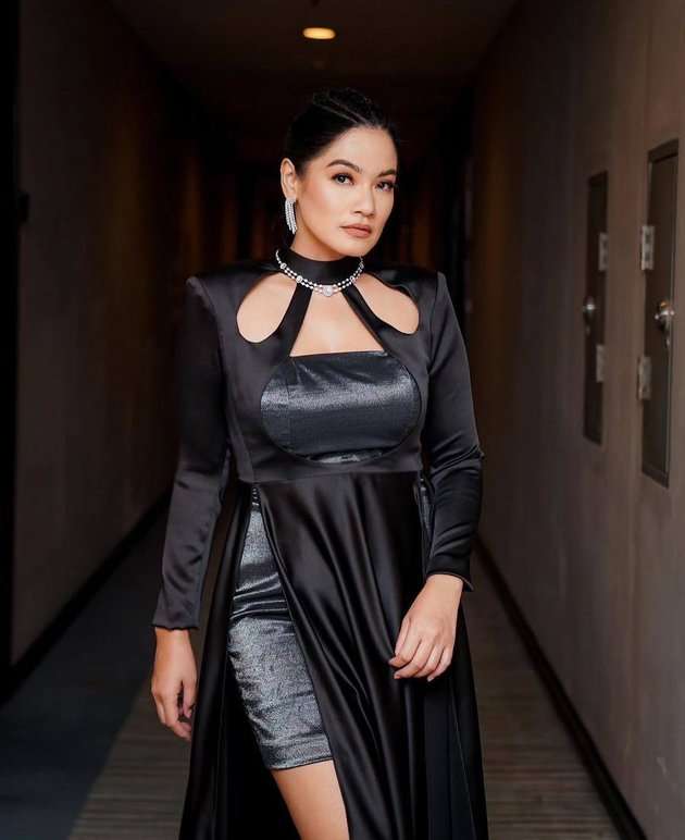 Sering Didoakan Berhijab, Sederet Seleb Cantik Ini Masih Betah dengan Penampilan Lama!