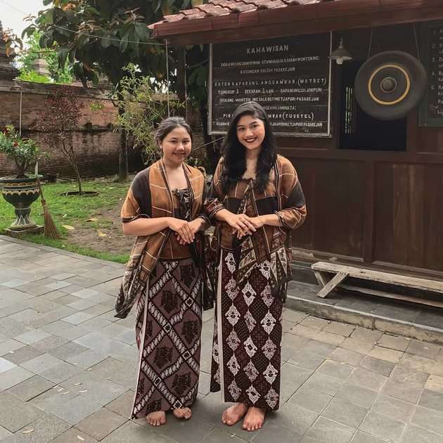 Potret Shania Adik Erina Gudono yang Jarang Tersorot, Nggak Kalah Cantik dari Sang Kakak!