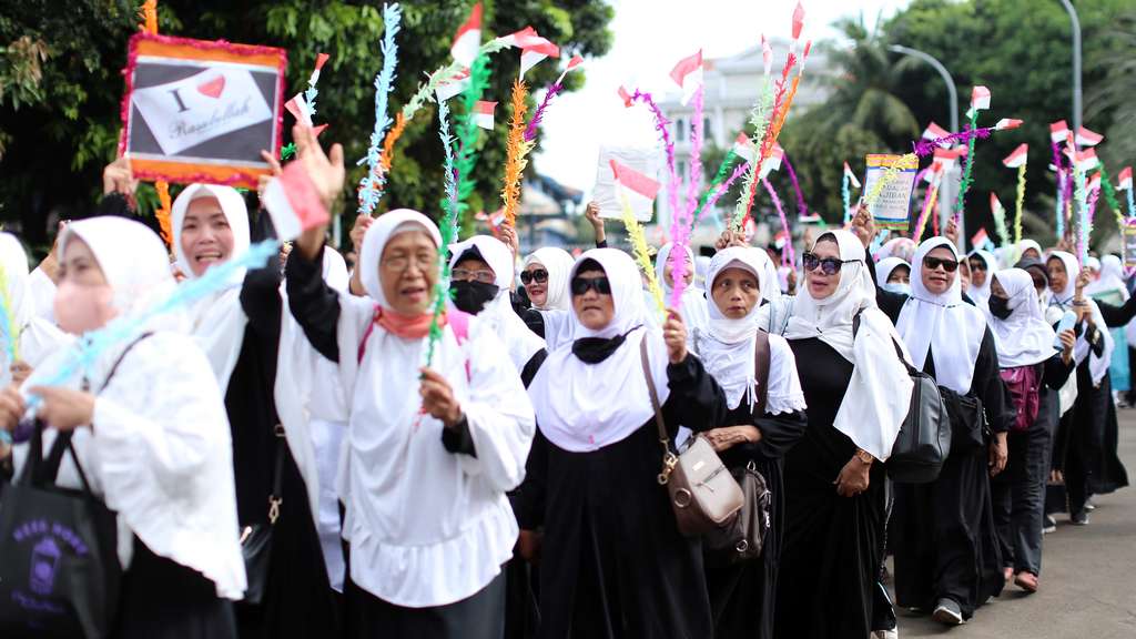 FOTO: 5000 Peserta Kirab Meriahkan Maulid Nabi Muhammad SAW di Masjid Istiqlal